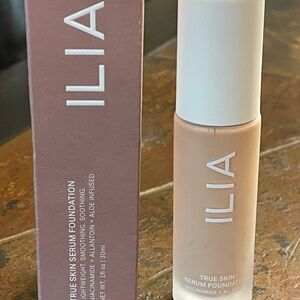 ILIA True Skin Serum Foundation - SF1 Formentera creme pump